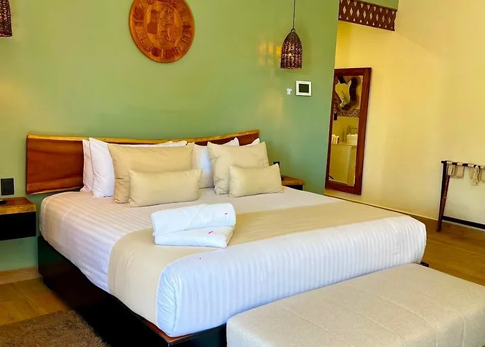 Mundo Maya Aeropuerto Hotel