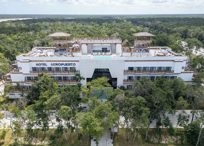Mundo Maya Aeropuerto Hotel 3*